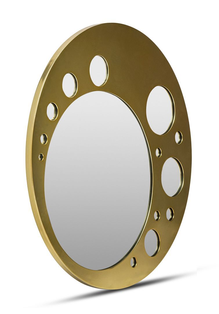 Decorative Round Wall Mirror Art in Brass Finish
