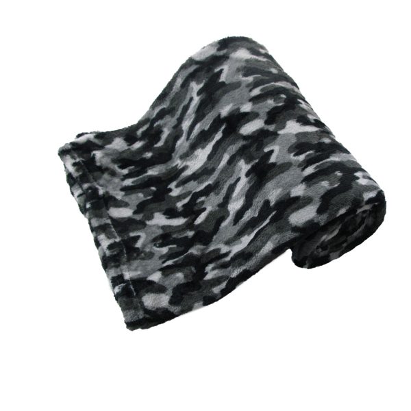 190GSM Boys Cool Ultra Soft Coral Fleece Throw 127 x 152cm – Army Camouflage
