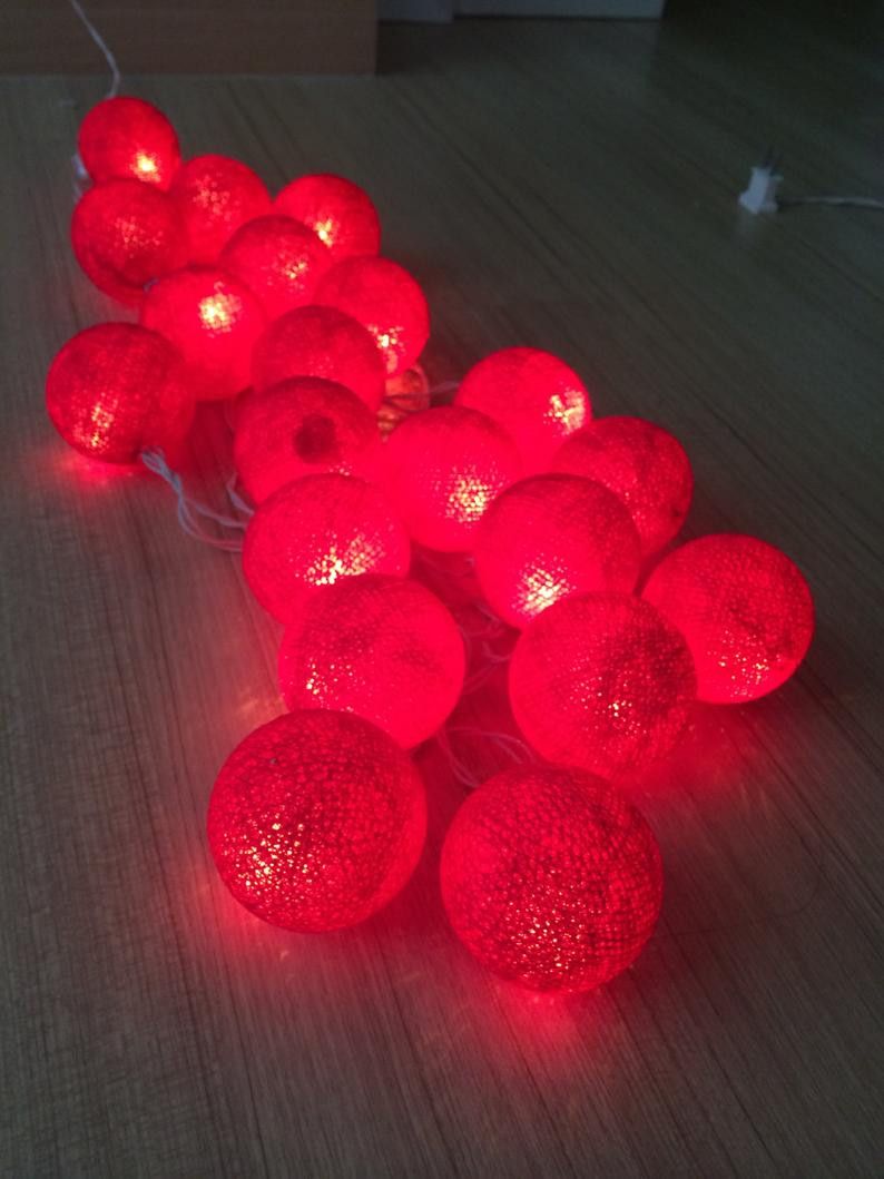 1 Set of 20 LED Red 5cm Cotton Ball Battery Powered String Lights Christmas Gift Home Wedding Party Bedroom Decoration Outdoor Indoor Table Centrepiec